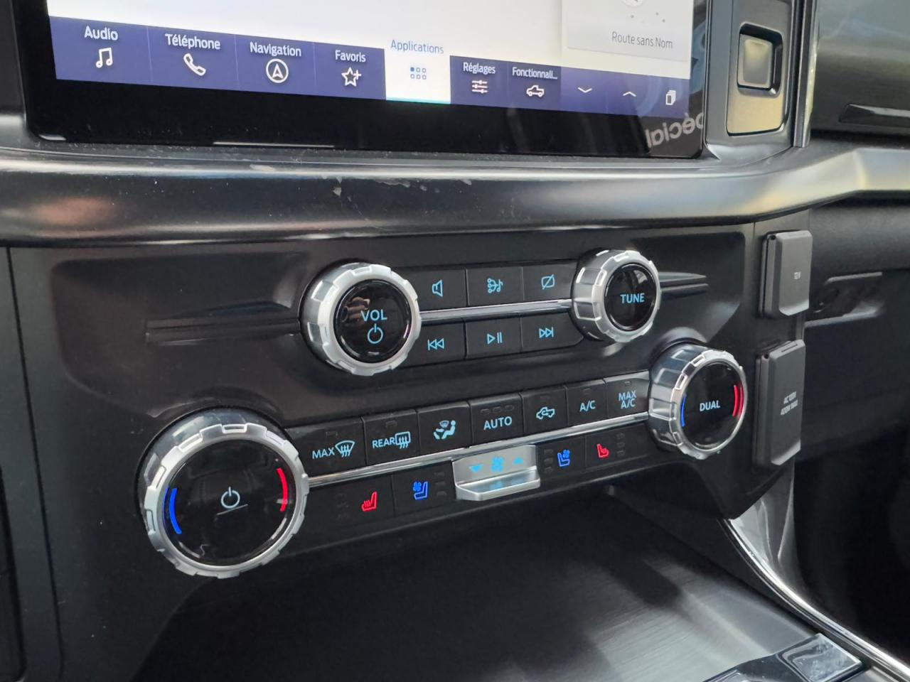 FORD F150 Supercrew LARIAT Black Package V8 5.0L FLEXFUEL