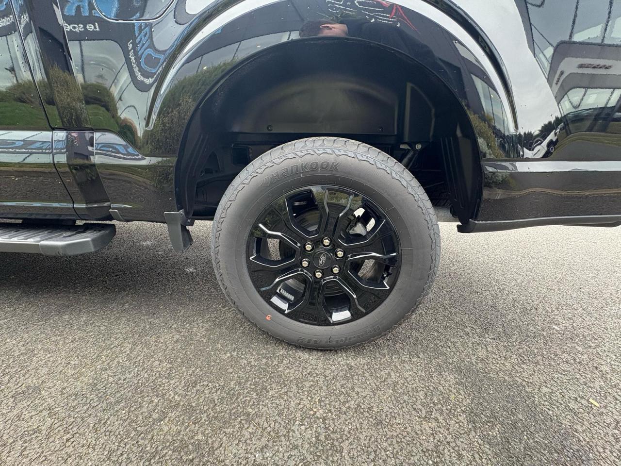 FORD F150 Supercrew LARIAT Black Package V8 5.0L FLEXFUEL