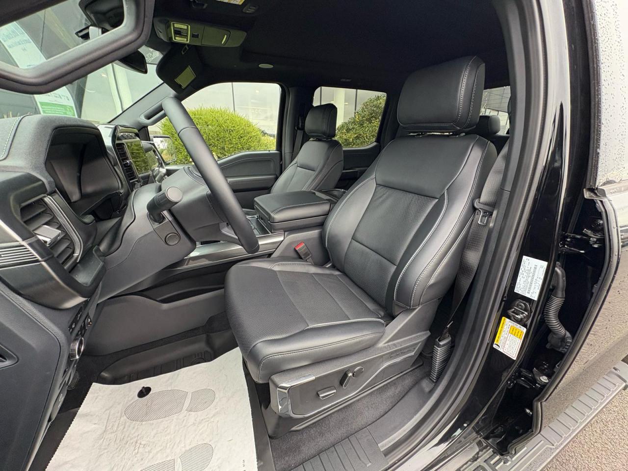 FORD F150 Supercrew LARIAT Black Package V8 5.0L FLEXFUEL