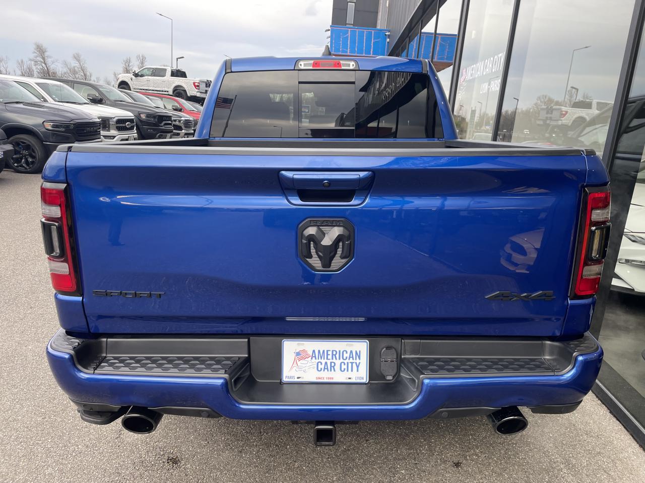 DODGE RAM 1500 CREW CAB SPORT
