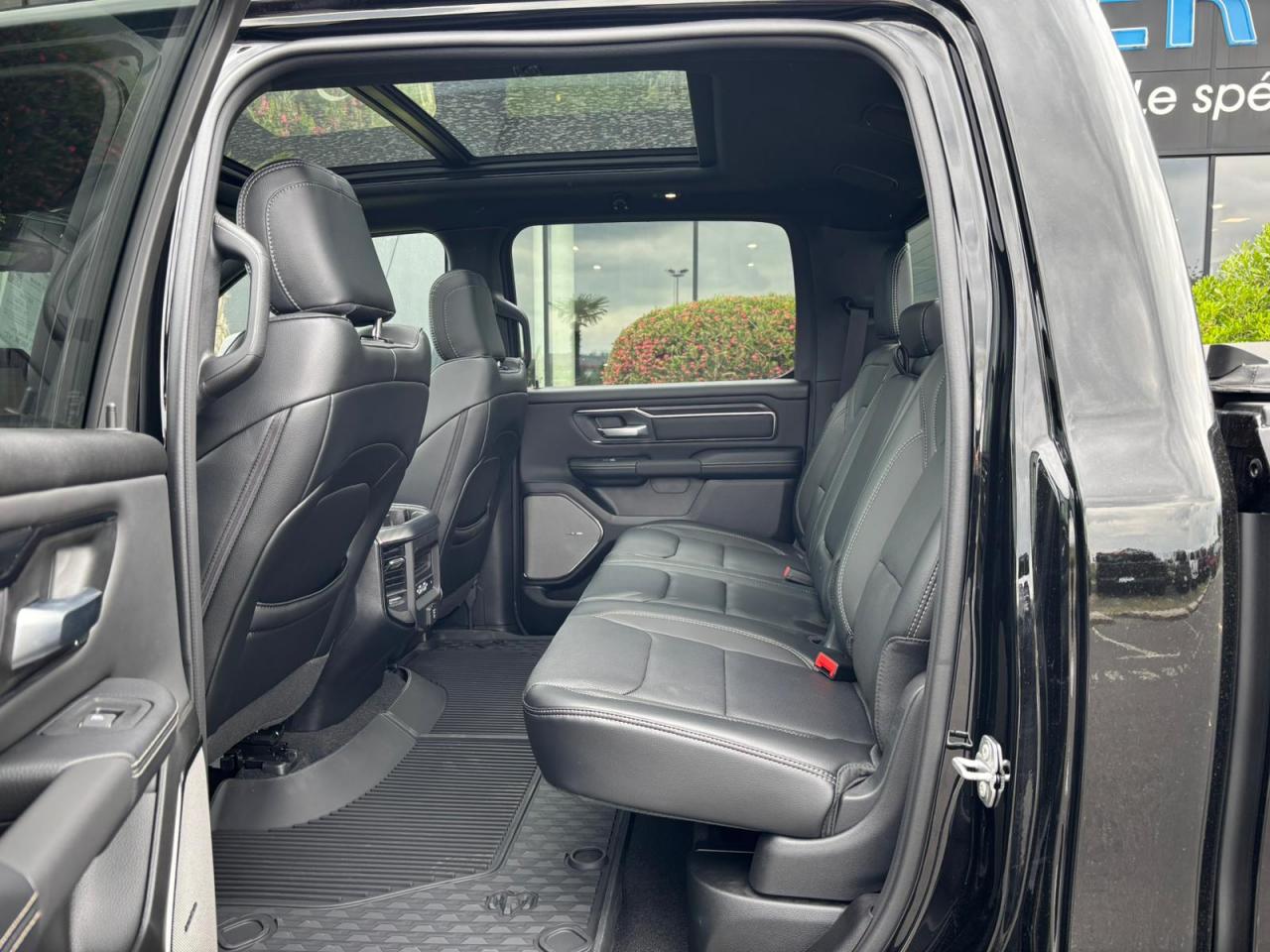 DODGE RAM 1500 CREW CAB REBEL AIR 2025