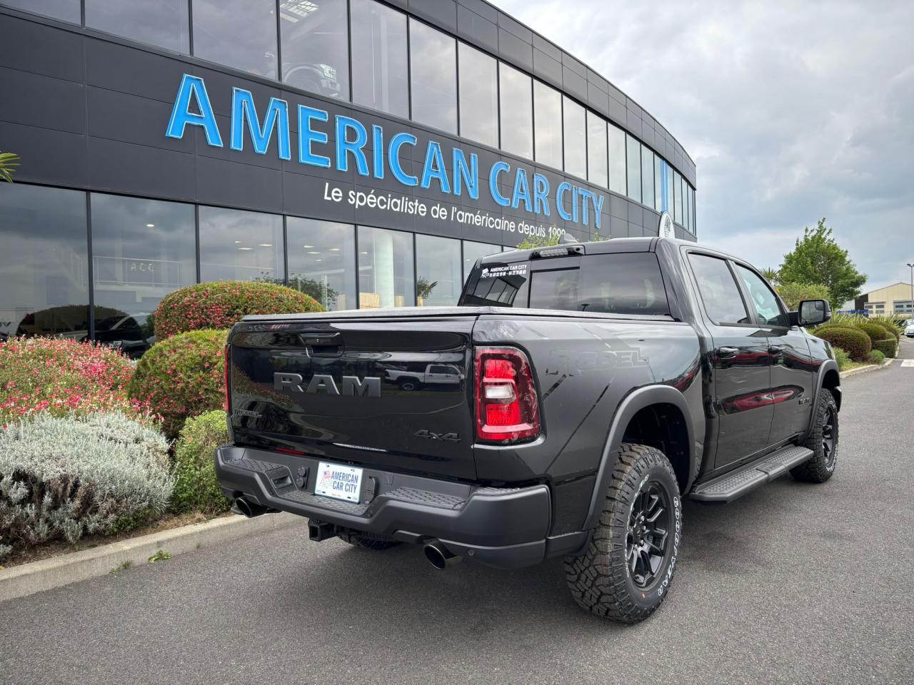 DODGE RAM 1500 CREW CAB REBEL AIR 2025