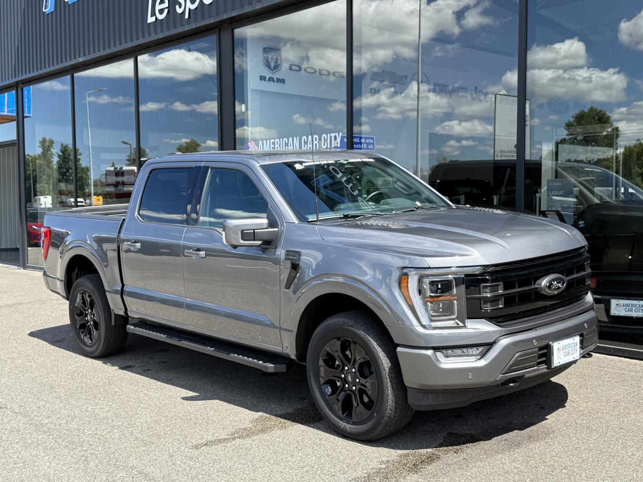 FORD F150 Supercrew LARIAT Black Package V8 5.0L FLEXFUEL
