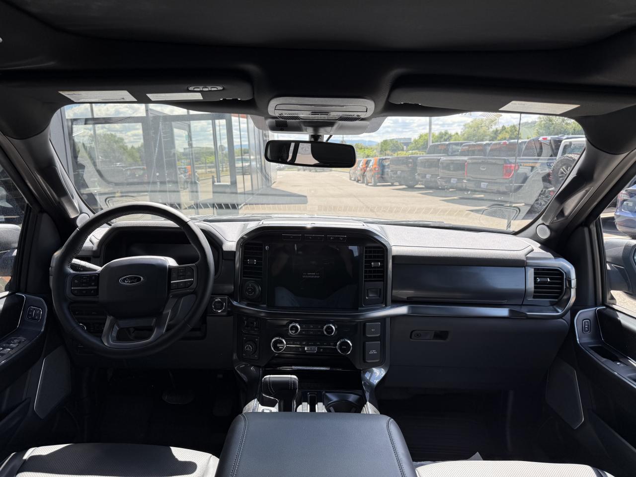 FORD F150 Supercrew LARIAT Black Package V8 5.0L FLEXFUEL