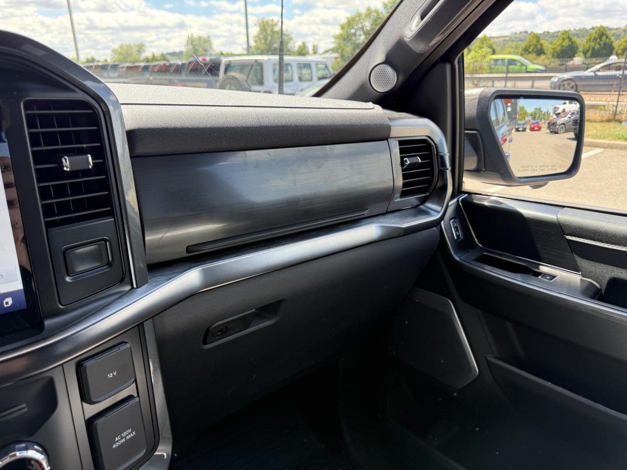 FORD F150 Supercrew LARIAT Black Package V8 5.0L FLEXFUEL