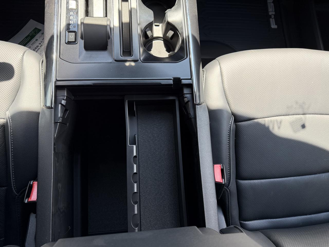 FORD F150 Supercrew LARIAT Black Package V8 5.0L FLEXFUEL