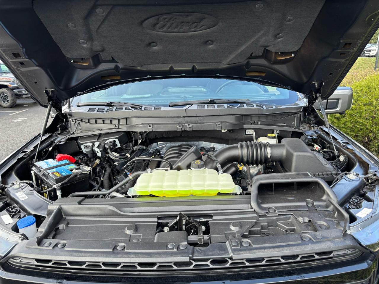FORD F150 Supercrew LARIAT Black Package V8 5.0L FLEXFUEL
