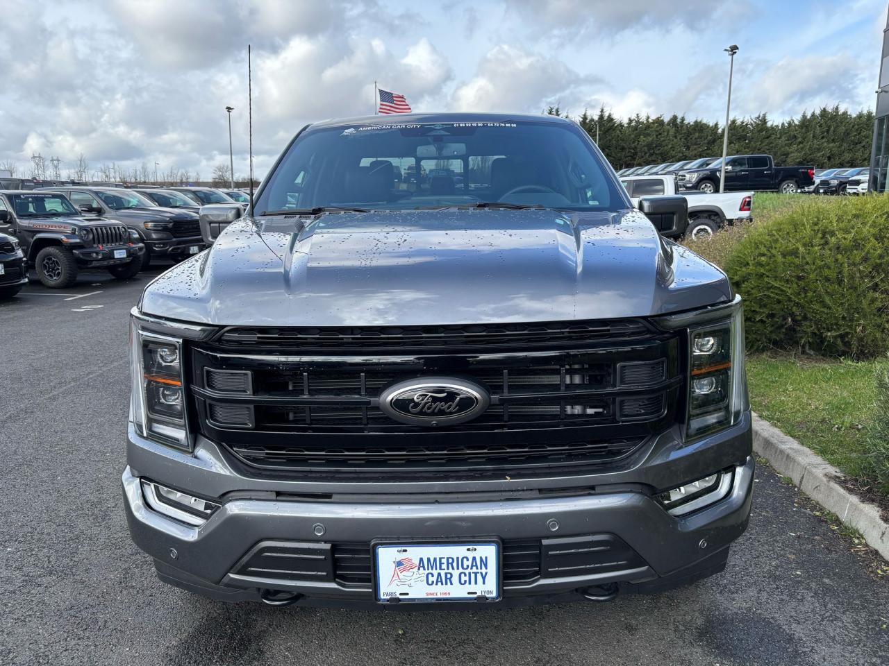 FORD F150 Supercrew LARIAT Black Package V8 5.0L FLEXFUEL