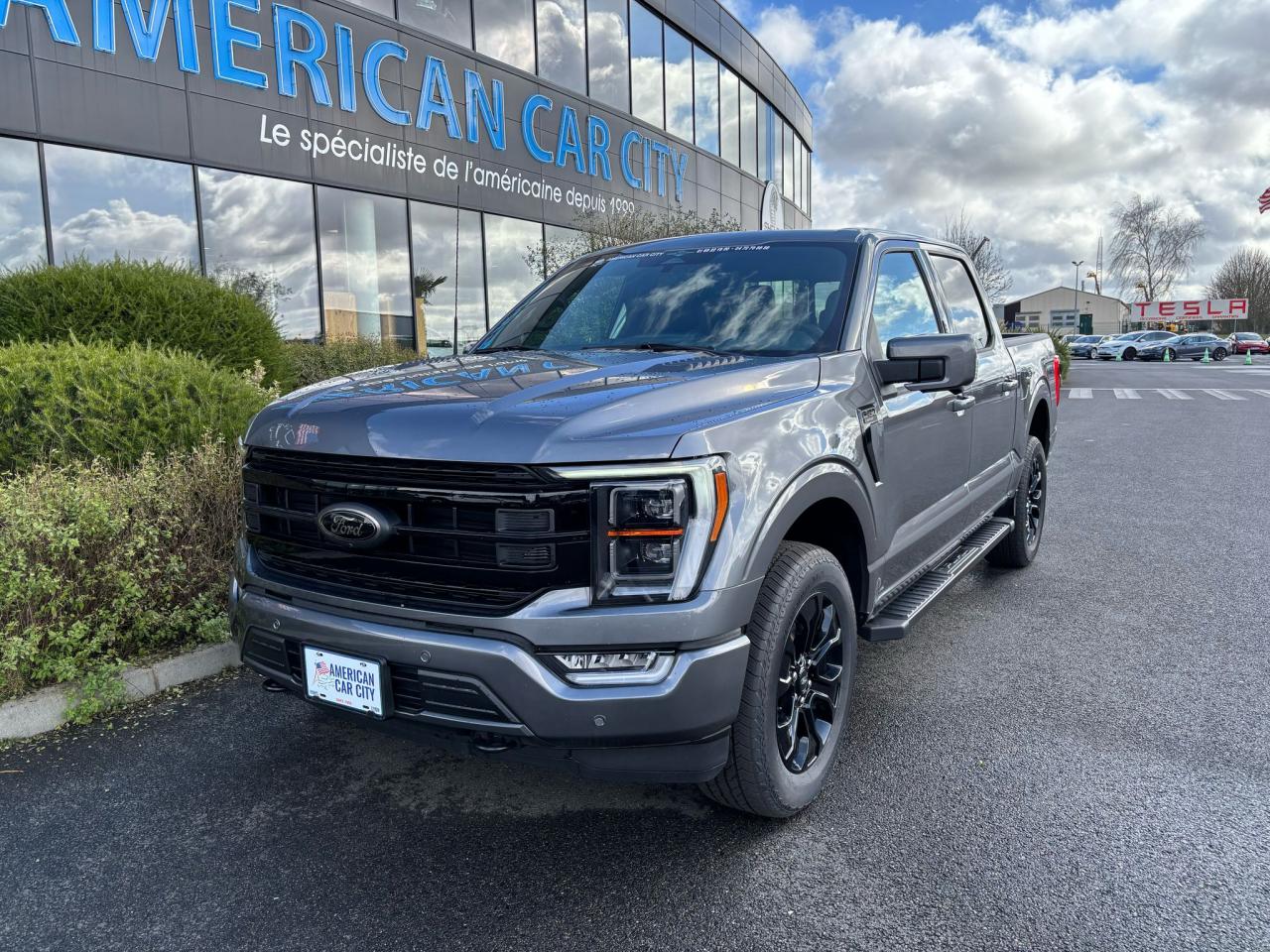 FORD F150 Supercrew LARIAT Black Package V8 5.0L FLEXFUEL