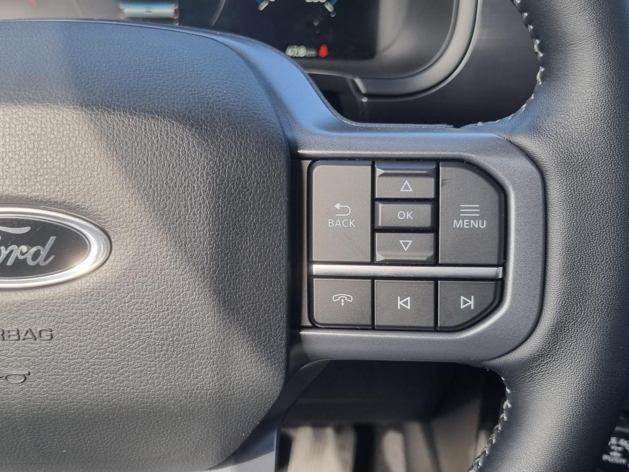 FORD F150 Supercrew LARIAT Black Package V8 5.0L FLEXFUEL