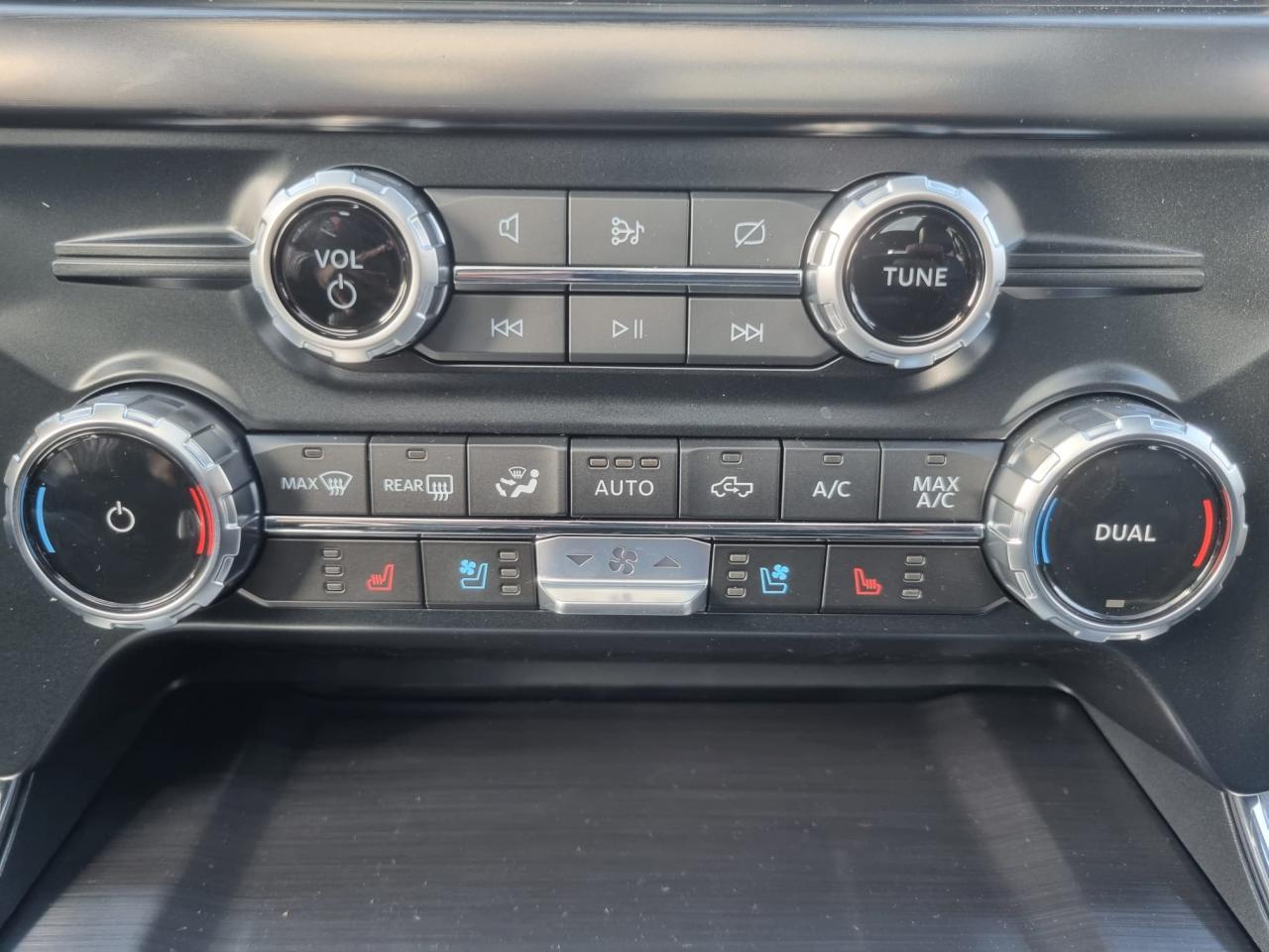 FORD F150 Supercrew LARIAT Black Package V8 5.0L FLEXFUEL