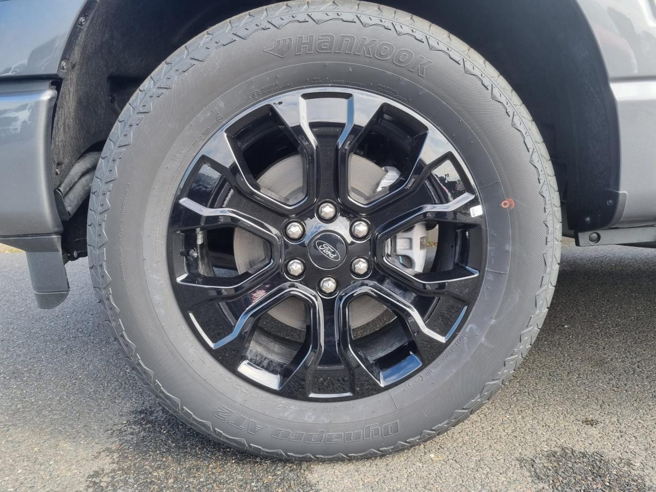 FORD F150 Supercrew LARIAT Black Package V8 5.0L FLEXFUEL
