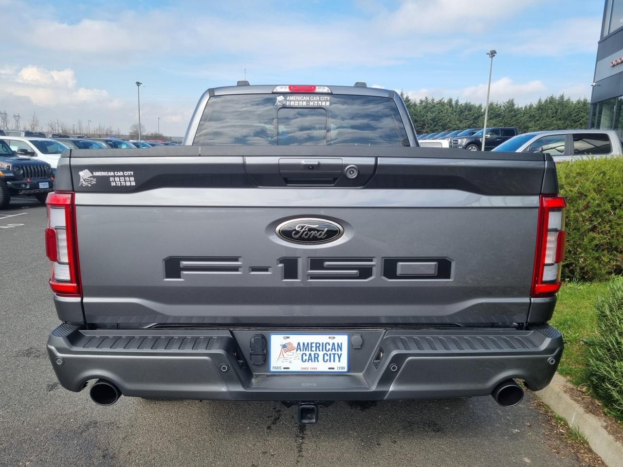 FORD F150 Supercrew LARIAT Black Package V8 5.0L FLEXFUEL
