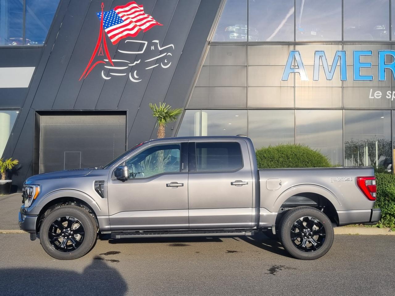 FORD F150 Supercrew LARIAT Black Package V8 5.0L FLEXFUEL