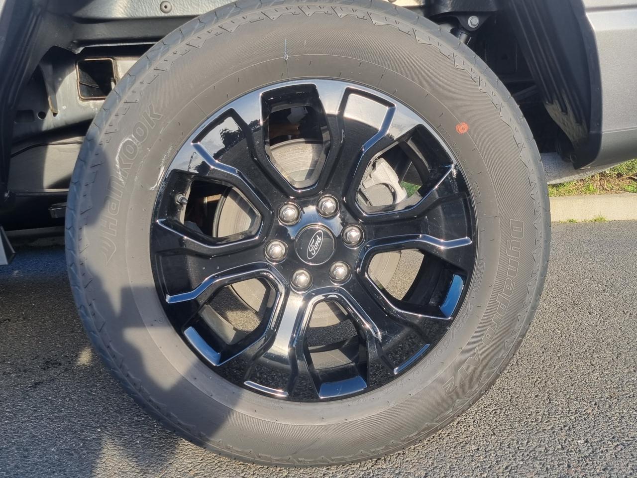 FORD F150 Supercrew LARIAT Black Package V8 5.0L FLEXFUEL