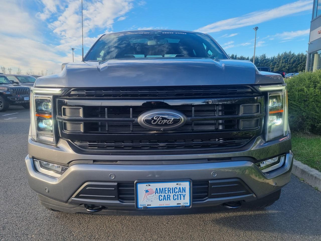 FORD F150 Supercrew LARIAT Black Package V8 5.0L FLEXFUEL