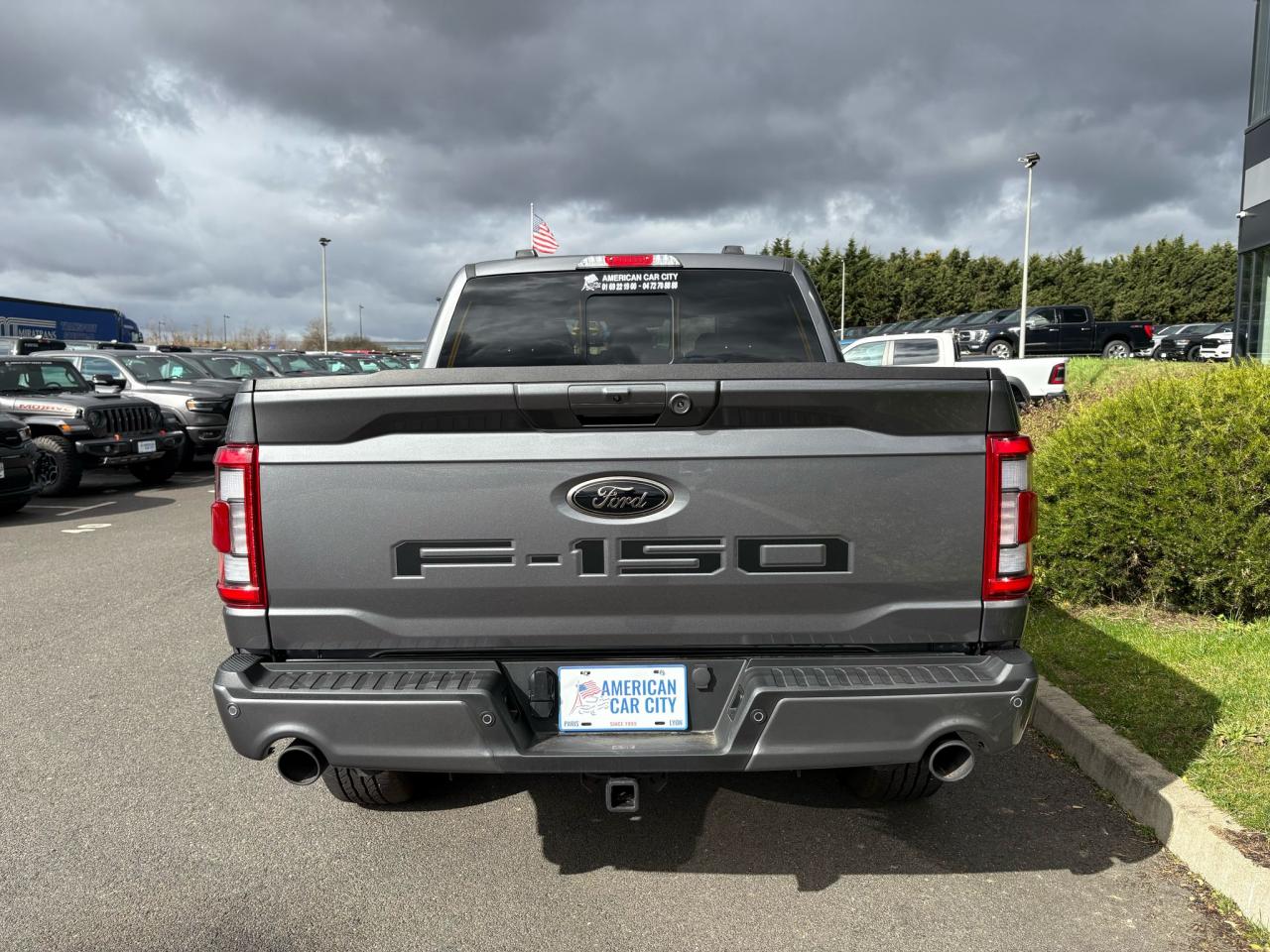 FORD F150 Supercrew LARIAT Black Package V8 5.0L FLEXFUEL