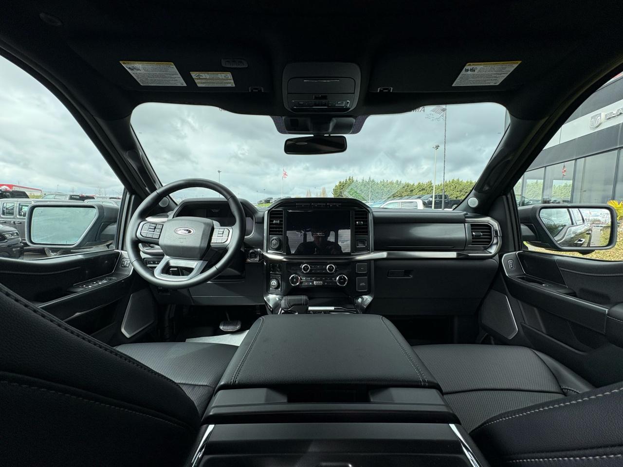 FORD F150 Supercrew LARIAT Black Package V8 5.0L FLEXFUEL