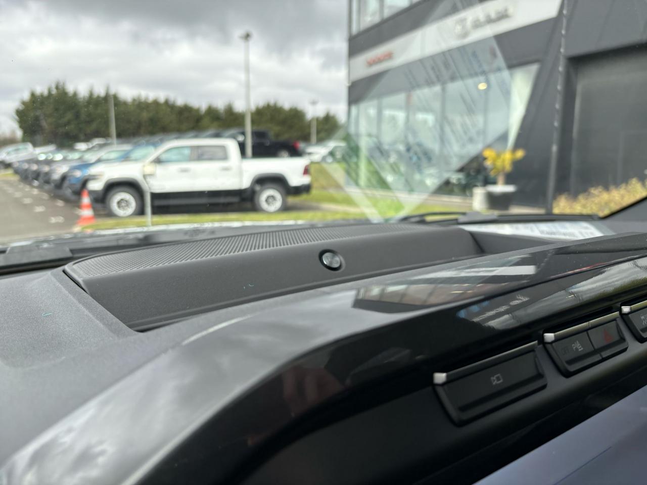 FORD F150 Supercrew LARIAT Black Package V8 5.0L FLEXFUEL