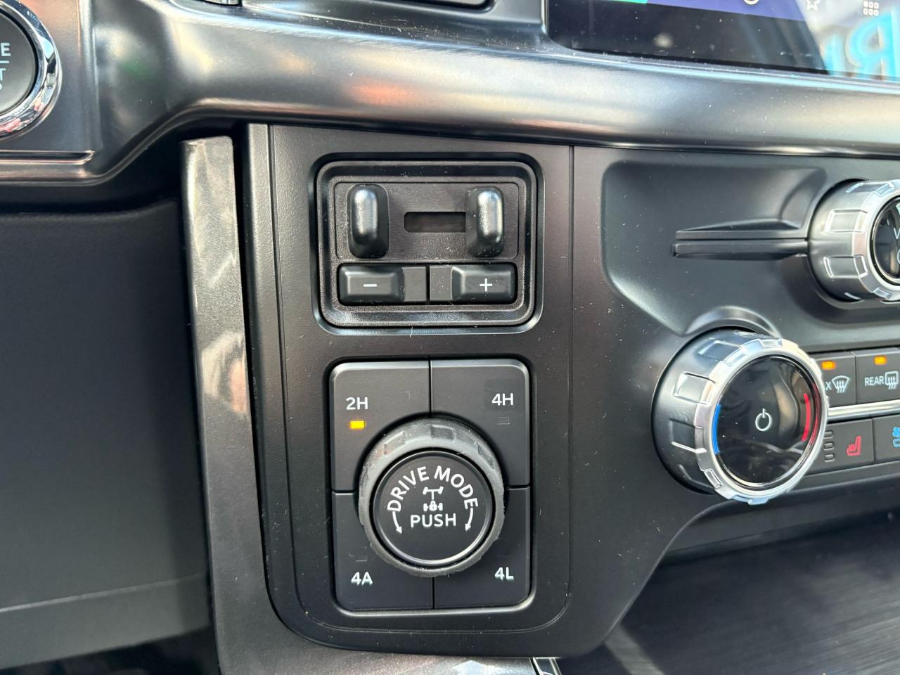FORD F150 Supercrew LARIAT Black Package V8 5.0L FLEXFUEL
