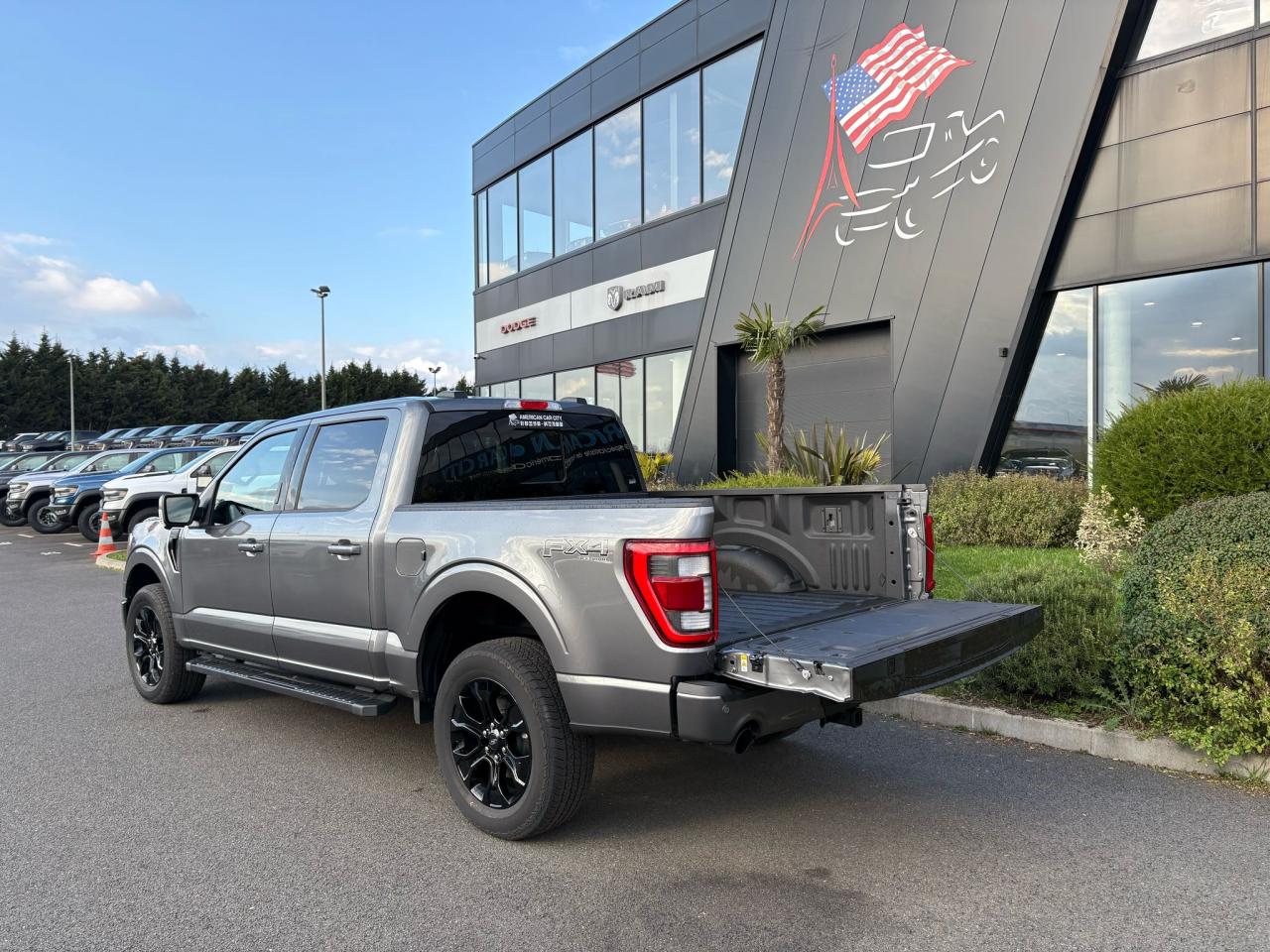 FORD F150 Supercrew LARIAT Black Package V8 5.0L FLEXFUEL