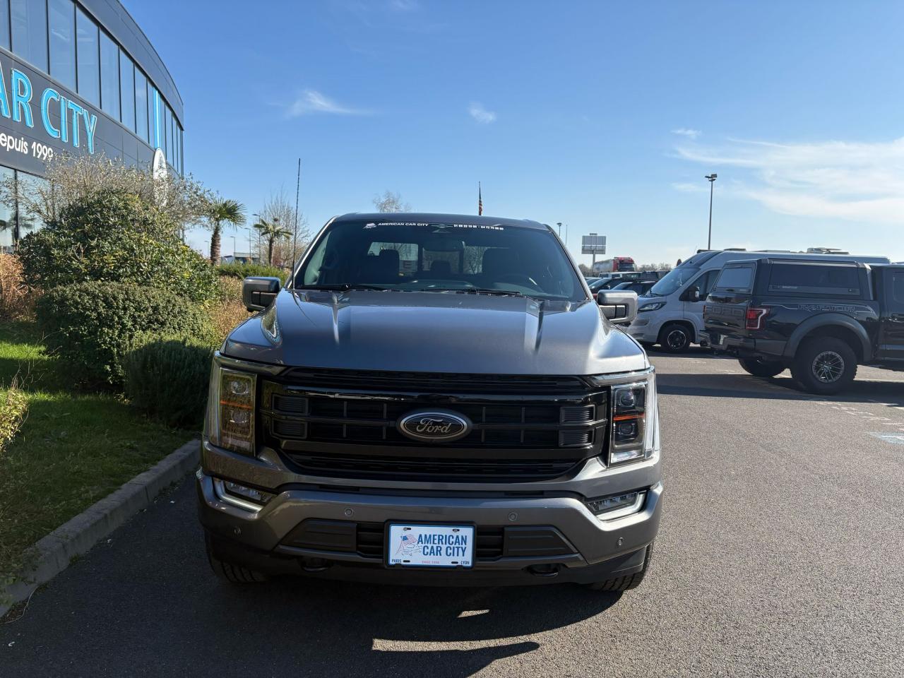 FORD F150 Supercrew LARIAT Black Package V8 5.0L FLEXFUEL
