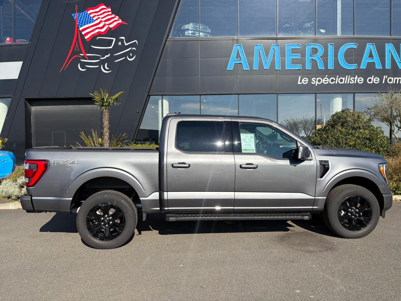 FORD F150 Supercrew LARIAT Black Package V8 5.0L FLEXFUEL