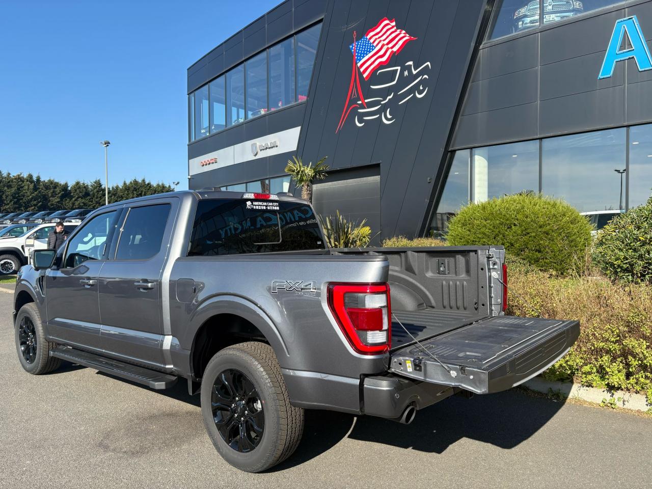 FORD F150 Supercrew LARIAT Black Package V8 5.0L FLEXFUEL