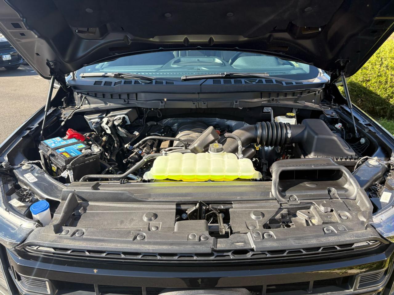 FORD F150 Supercrew LARIAT Black Package V8 5.0L FLEXFUEL