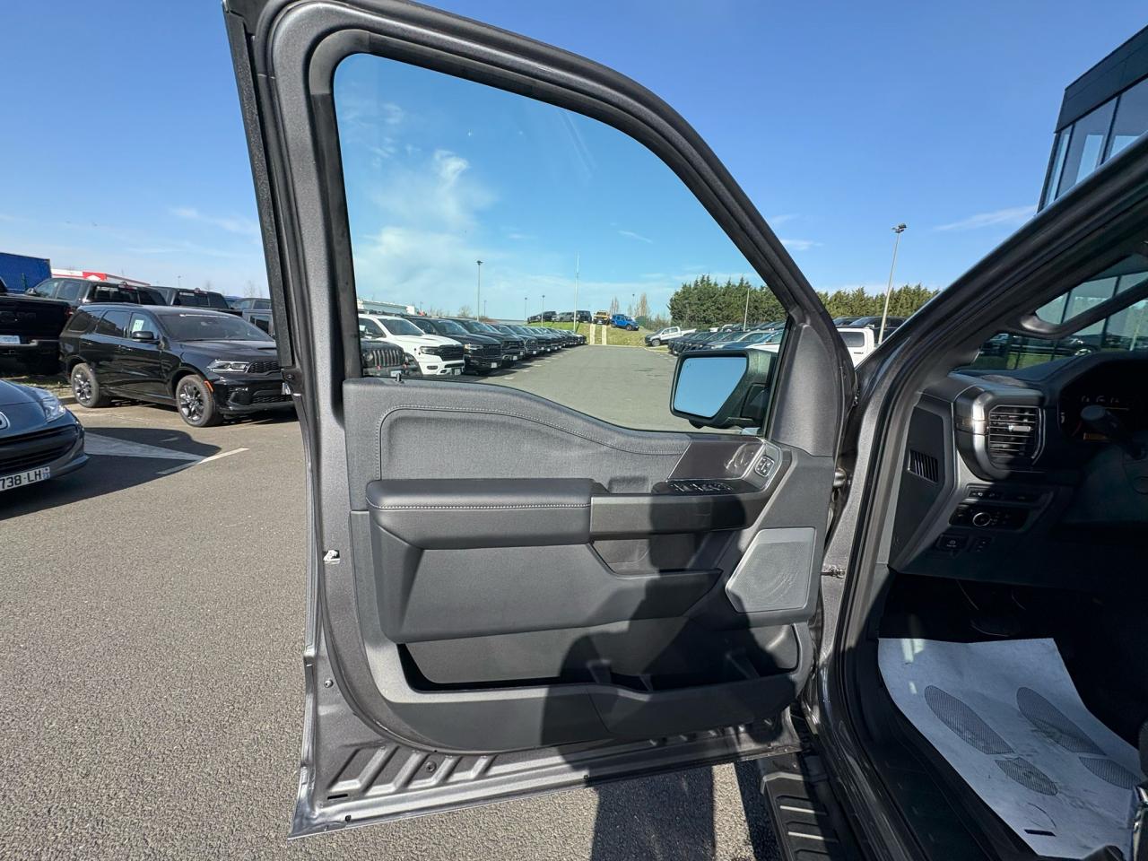 FORD F150 Supercrew LARIAT Black Package V8 5.0L FLEXFUEL