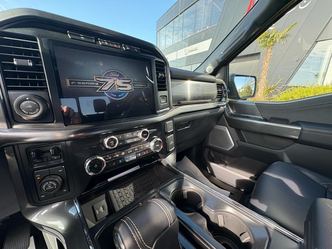 FORD F150 Supercrew LARIAT Black Package V8 5.0L FLEXFUEL