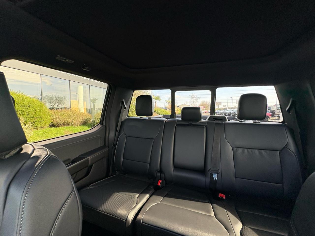 FORD F150 Supercrew LARIAT Black Package V8 5.0L FLEXFUEL