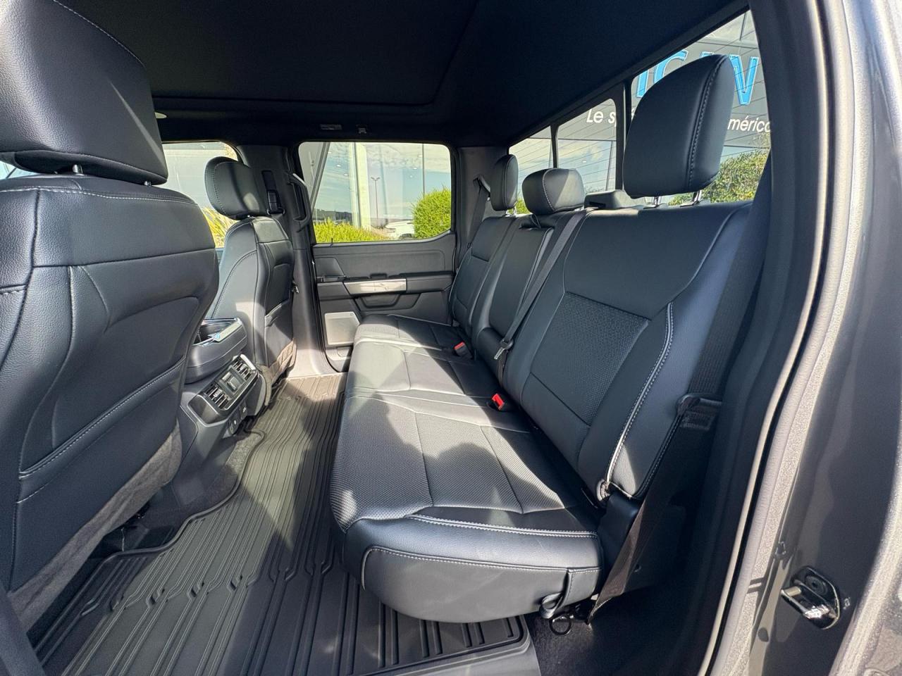 FORD F150 Supercrew LARIAT Black Package V8 5.0L FLEXFUEL