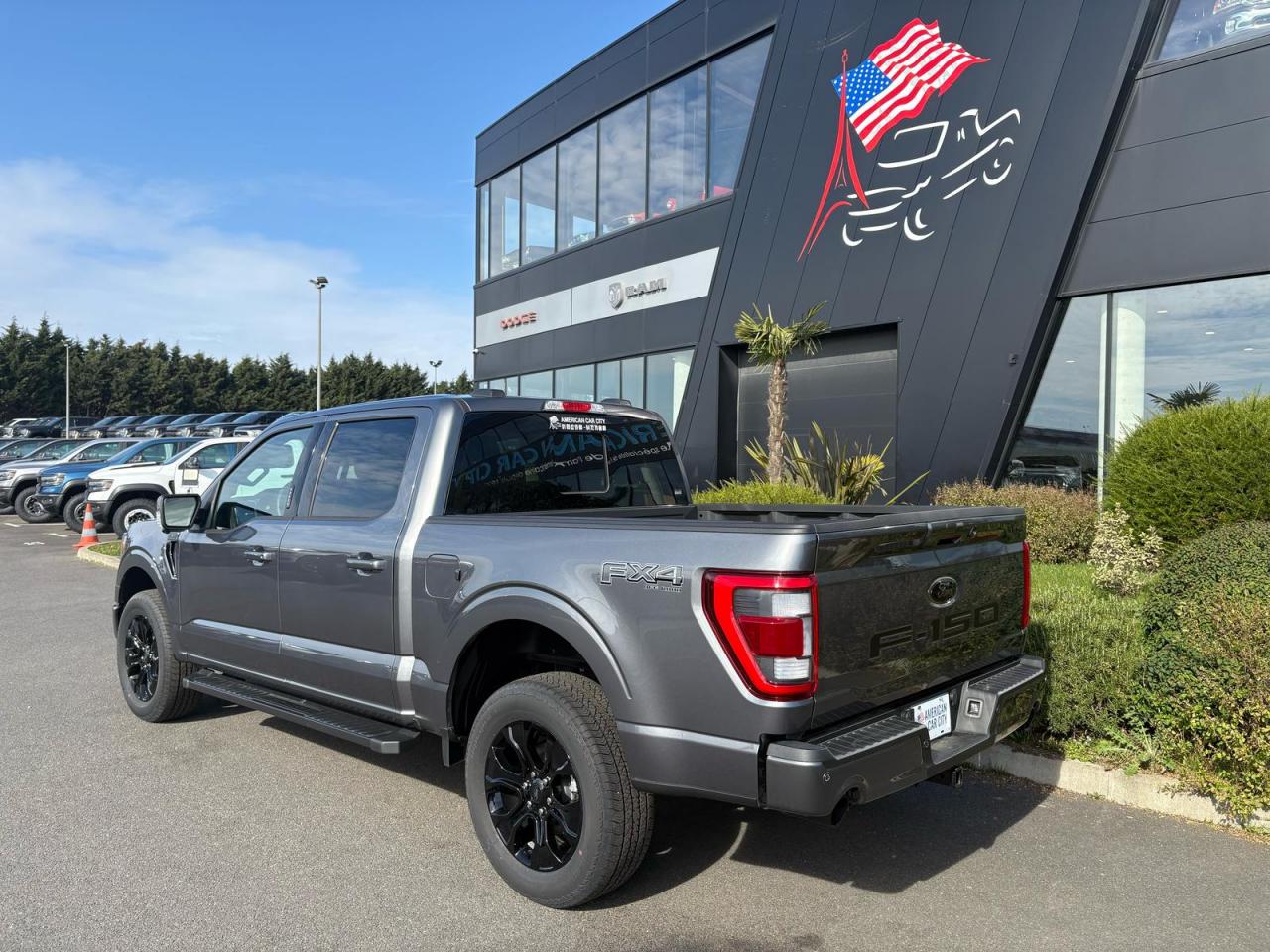 FORD F150 Supercrew LARIAT Black Package V8 5.0L FLEXFUEL