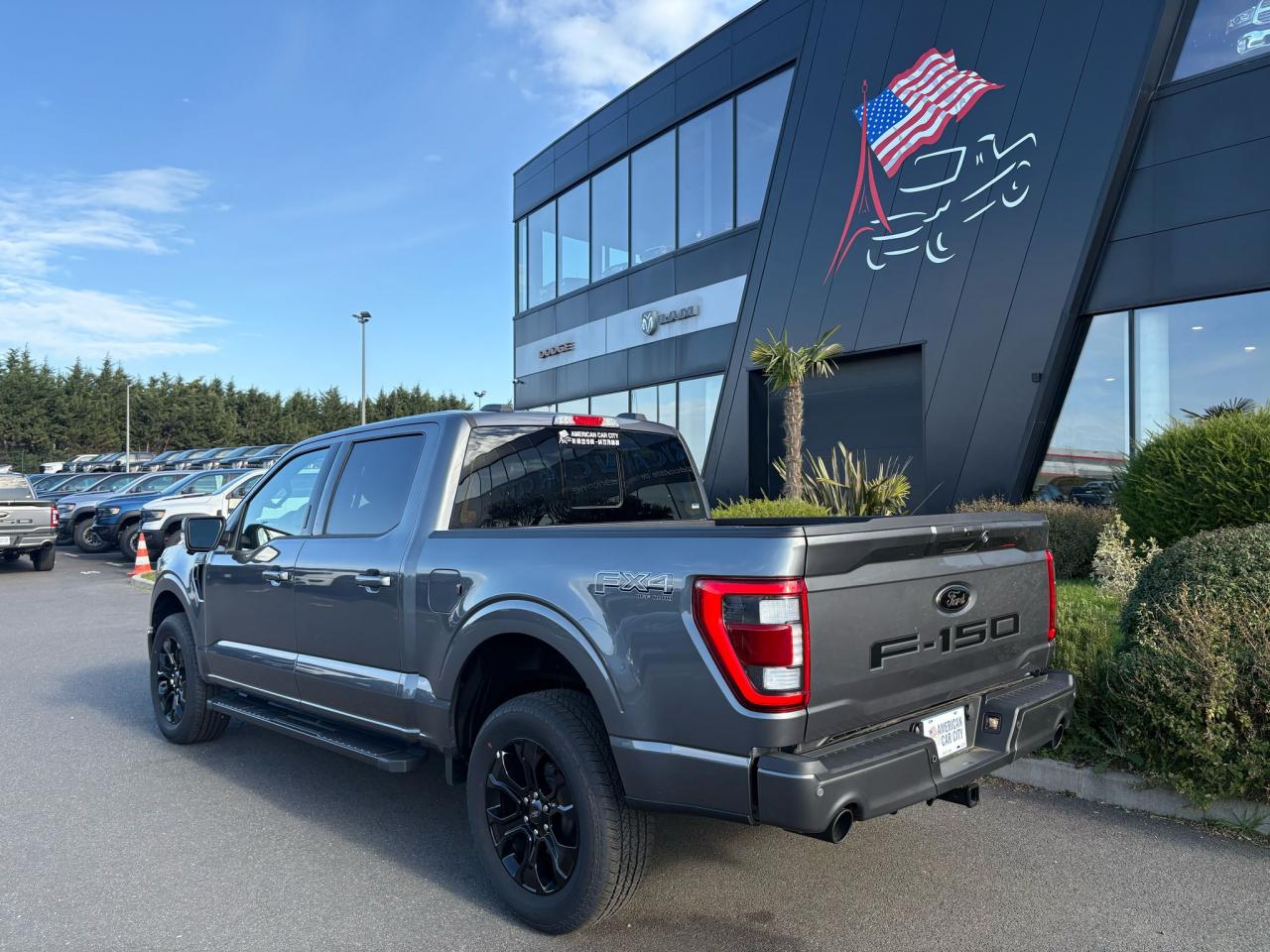 FORD F150 Supercrew LARIAT Black Package V8 5.0L FLEXFUEL