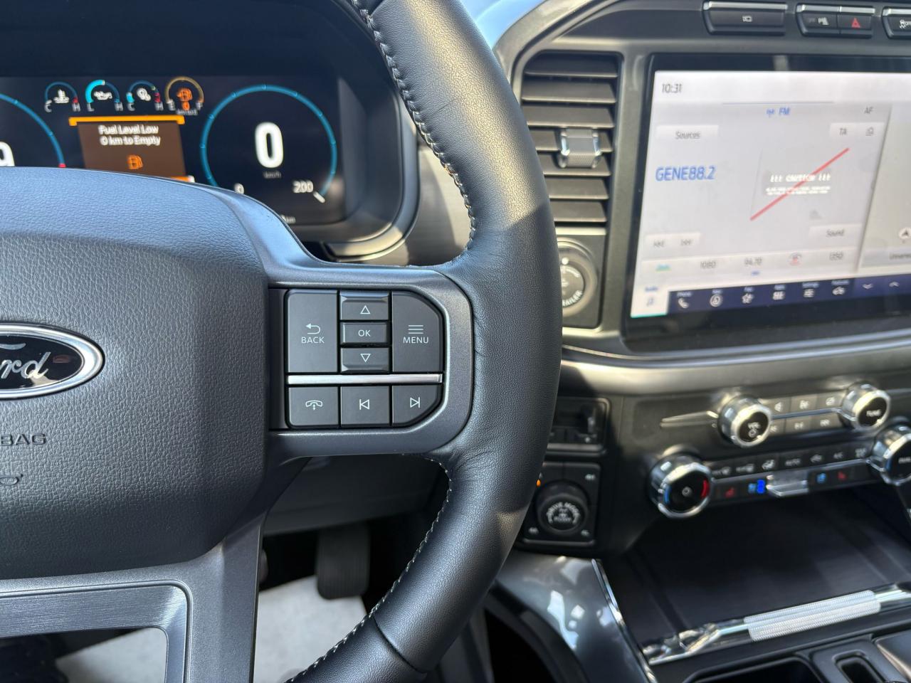 FORD F150 Supercrew LARIAT Black Package V8 5.0L FLEXFUEL