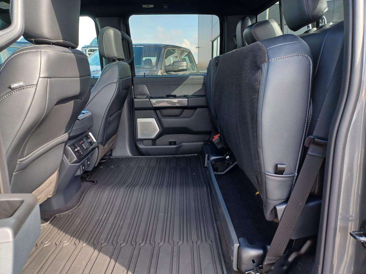 FORD F150 Supercrew LARIAT Black Package V8 5.0L FLEXFUEL