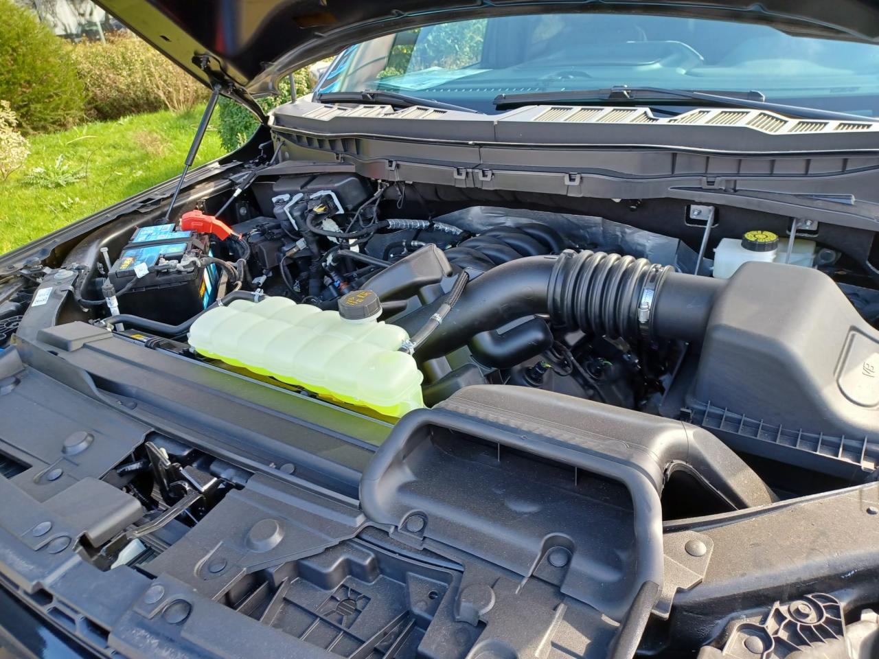 FORD F150 Supercrew LARIAT Black Package V8 5.0L FLEXFUEL