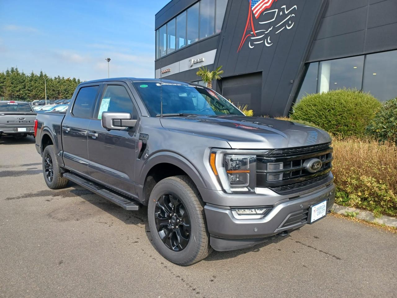 FORD F150 Supercrew LARIAT Black Package V8 5.0L FLEXFUEL