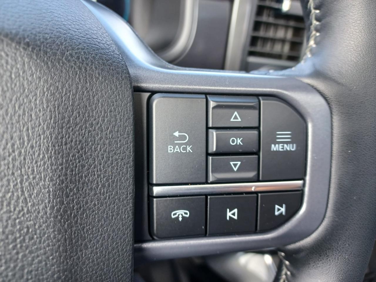 FORD F150 Supercrew LARIAT Black Package V8 5.0L FLEXFUEL