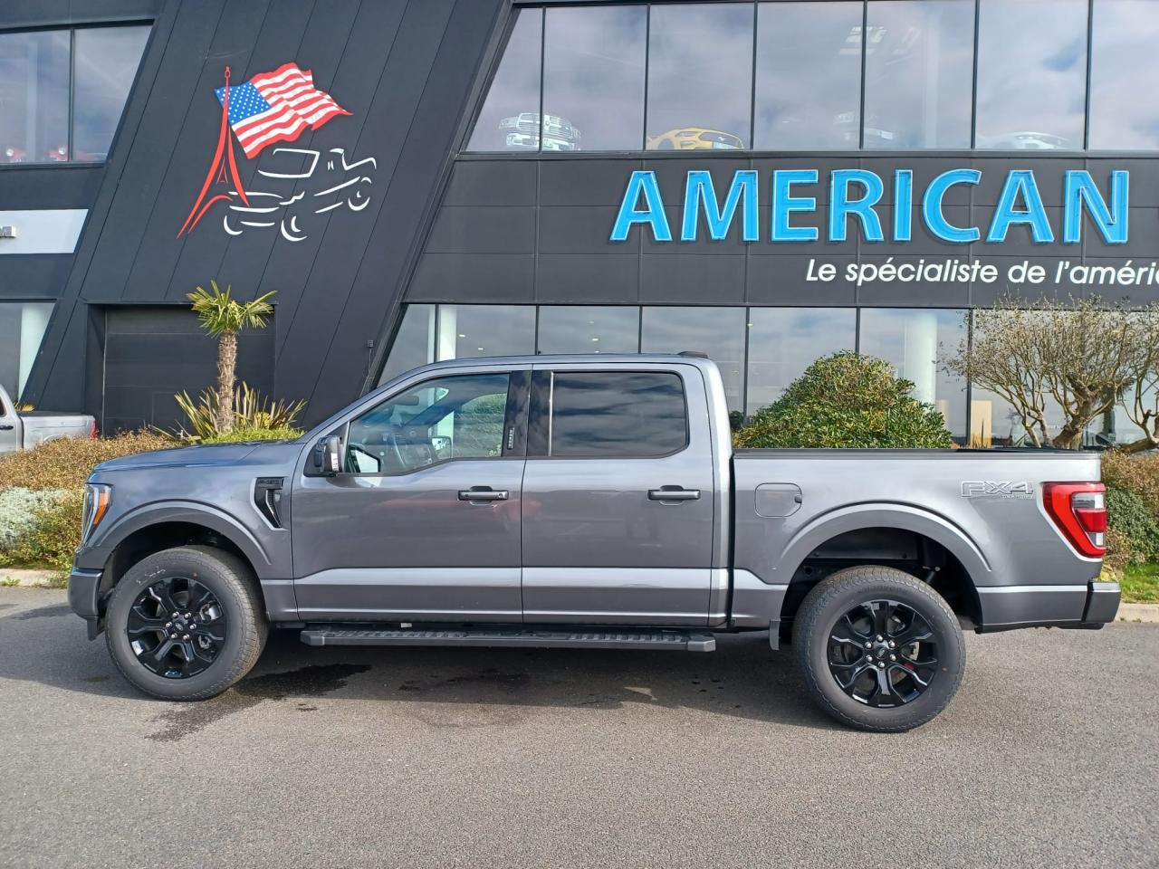 FORD F150 Supercrew LARIAT Black Package V8 5.0L FLEXFUEL