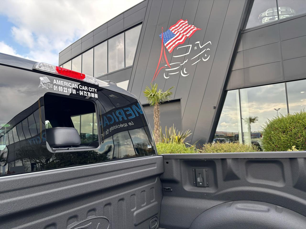 FORD F150 Supercrew LARIAT Black Package V8 5.0L FLEXFUEL