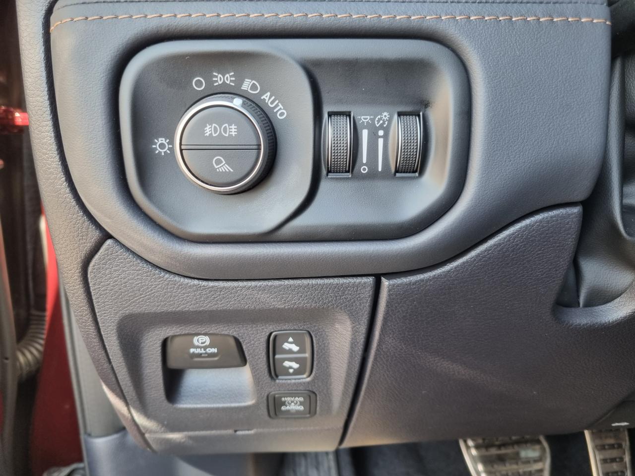 DODGE RAM 1500 CREW TUNGSTEN AIR RAMBOX HAYON MULTI