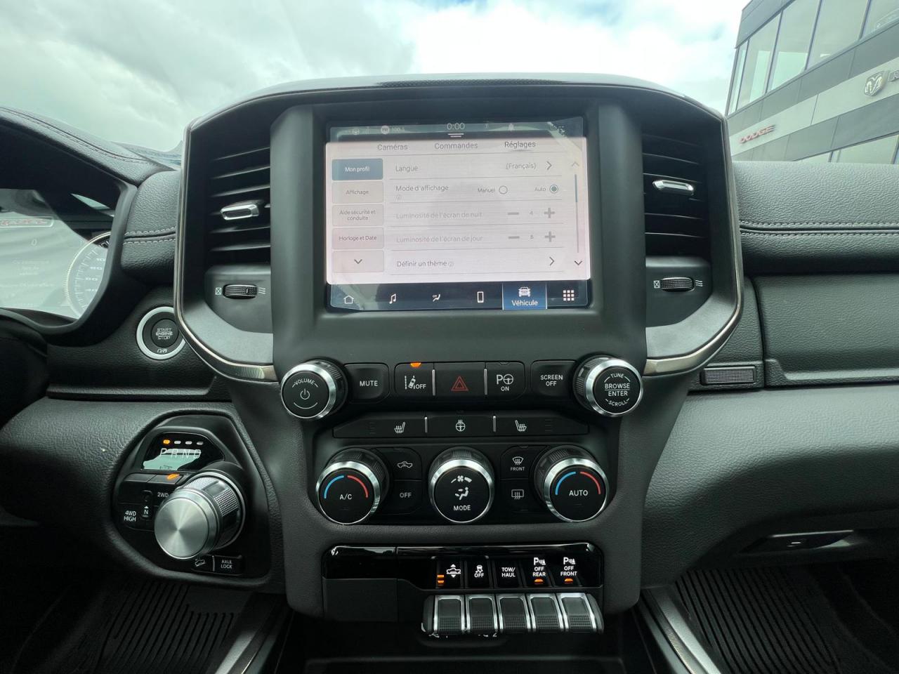DODGE RAM 1500 CREW REBEL NIGHT EDITION AIR
