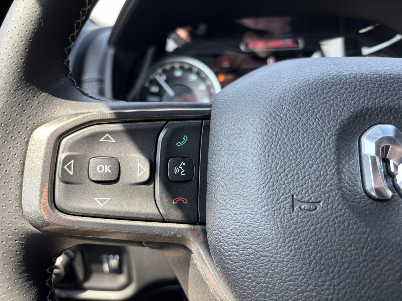 DODGE RAM 1500 CREW REBEL NIGHT EDITION AIR