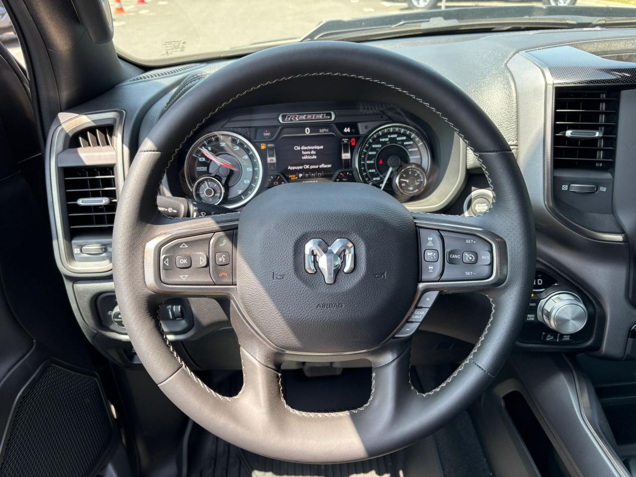 DODGE RAM 1500 CREW REBEL NIGHT EDITION AIR