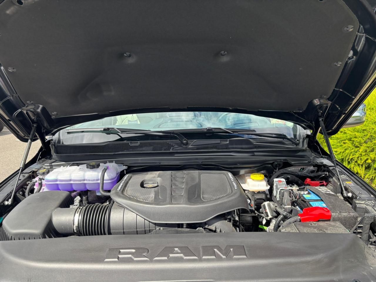 DODGE RAM 1500 CREW TUNGSTEN AIR RAMBOX