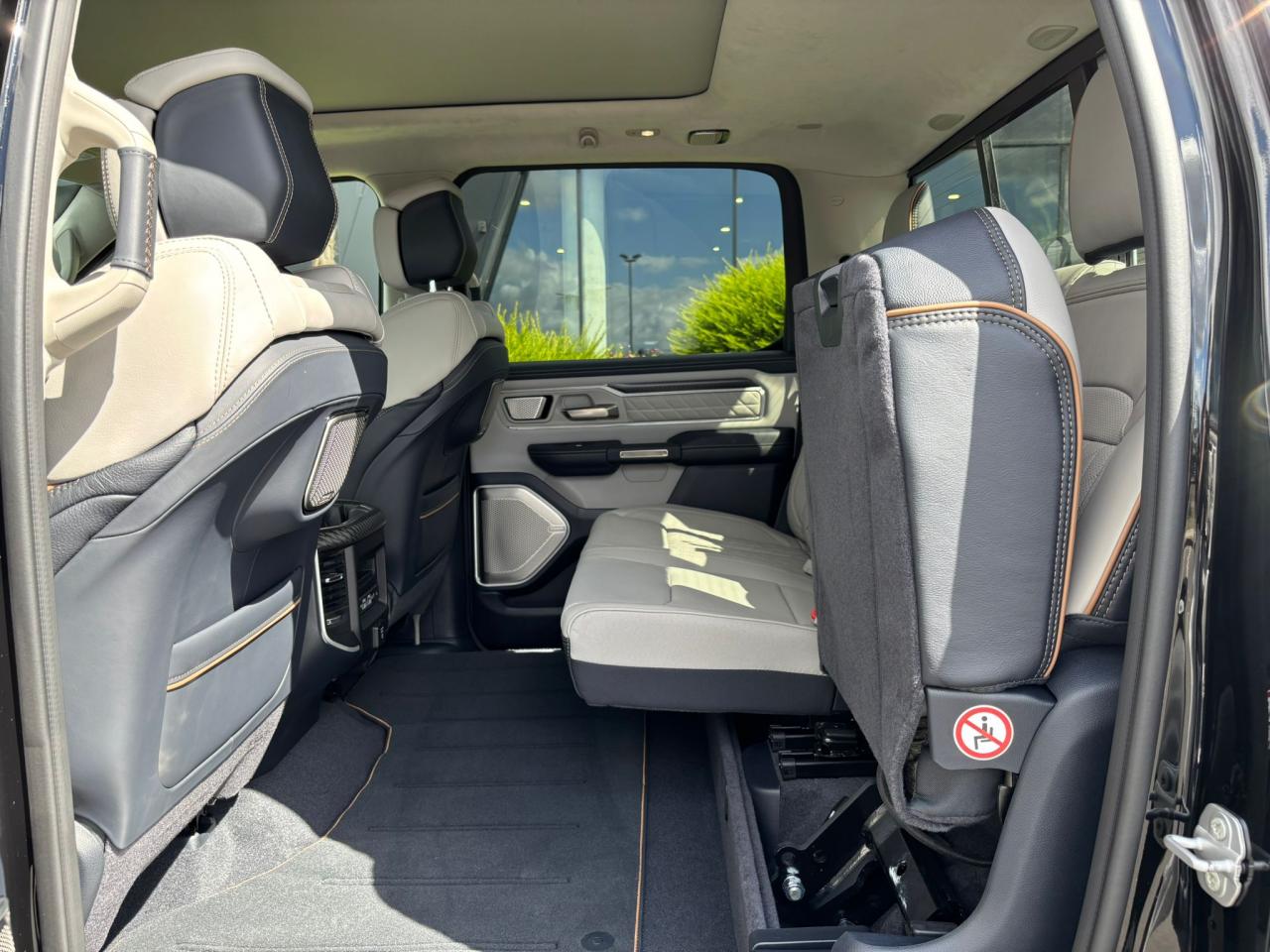 DODGE RAM 1500 CREW TUNGSTEN AIR RAMBOX