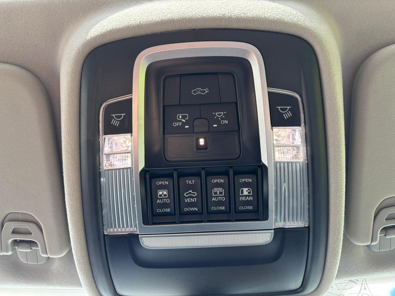 DODGE RAM 1500 CREW TUNGSTEN AIR RAMBOX