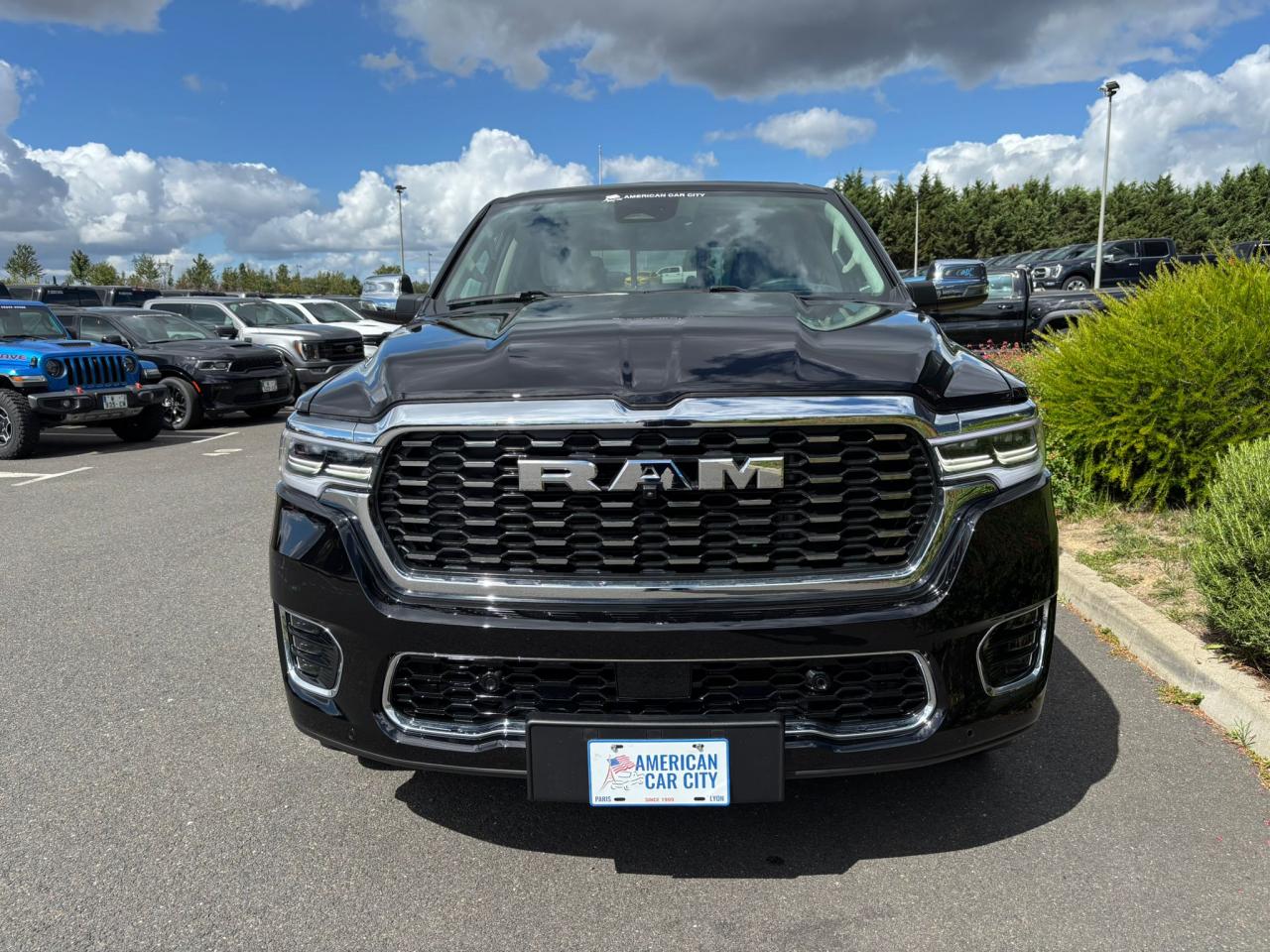 DODGE RAM 1500 CREW TUNGSTEN AIR RAMBOX